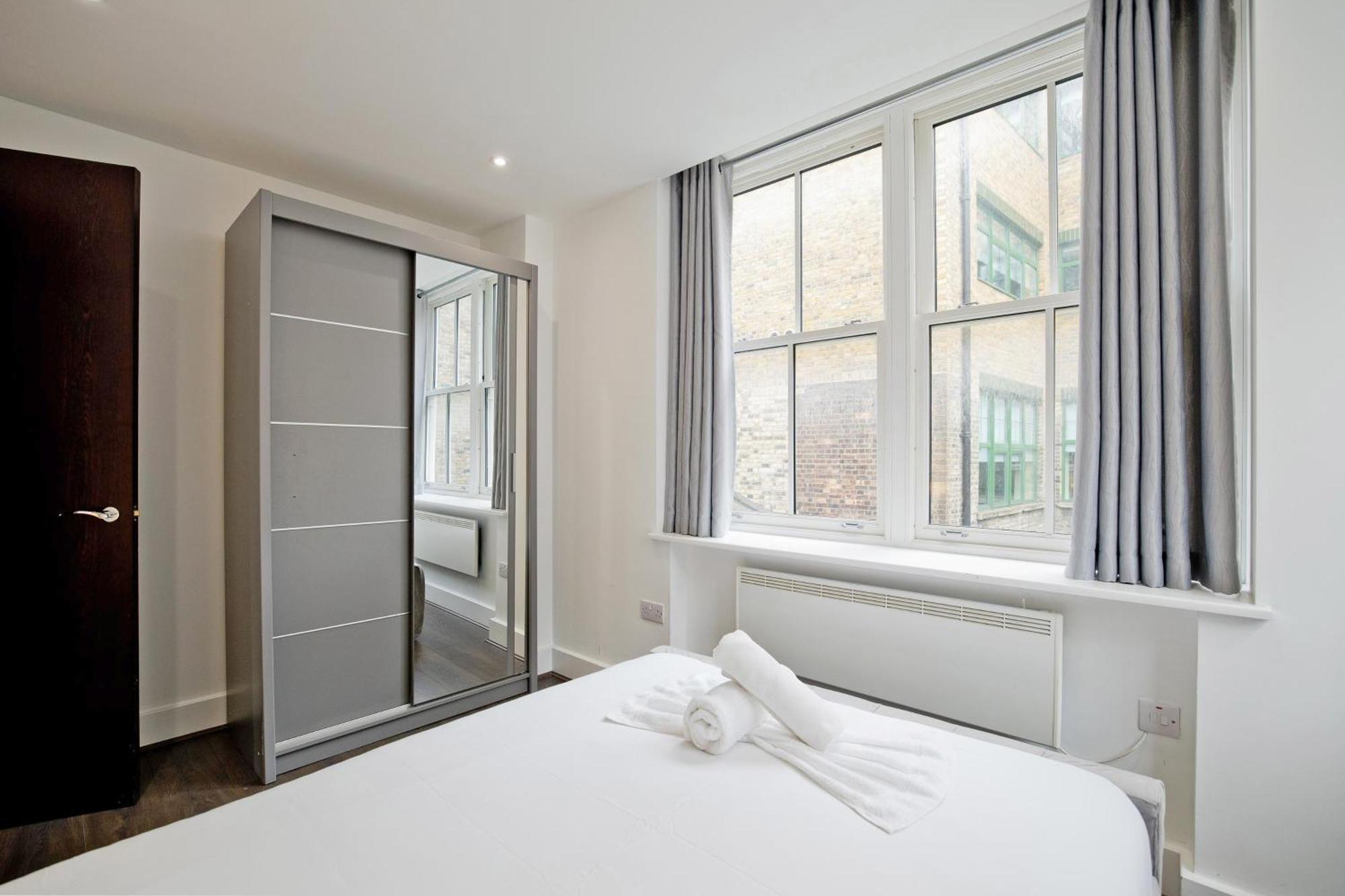 Imperial Liverpool Street Apartments Londen Buitenkant foto